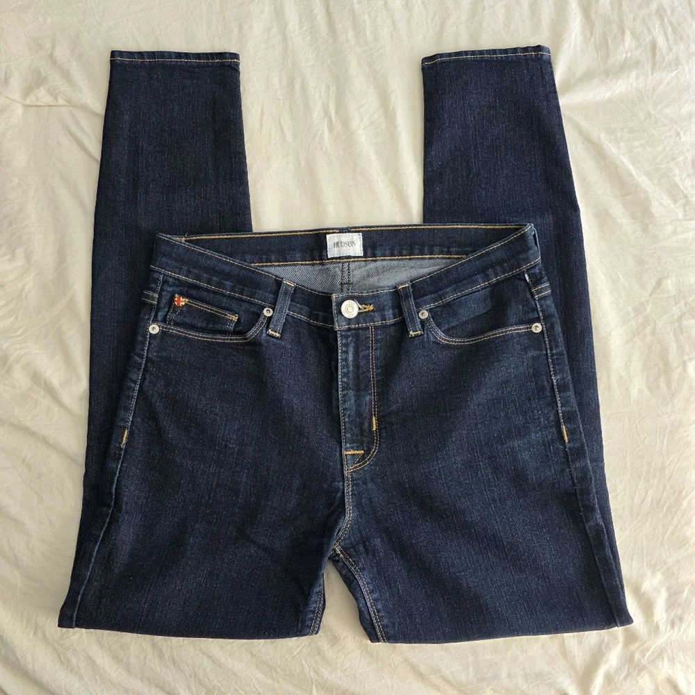 Hudson Nico Mid Rise Super Skinny Dark Wash Jeans 30